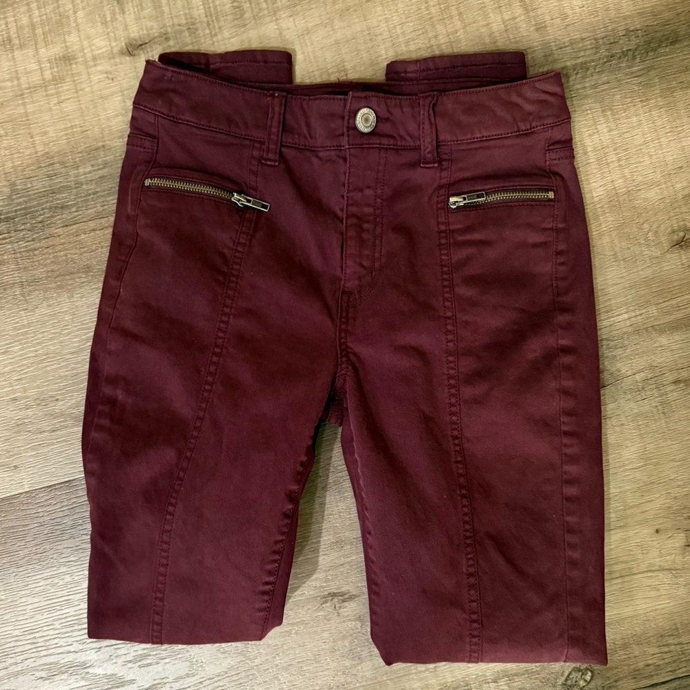 American Eagle 🦅 Outfitters Women's Hi Rise Jegging Burgundy Jeans Size 4